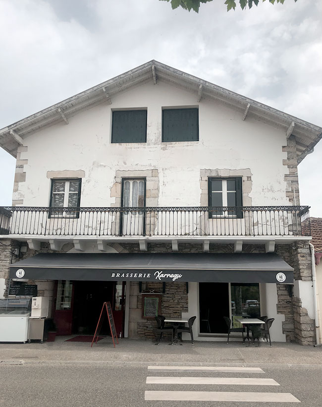 facade-restaurant-xarnegu-bidache